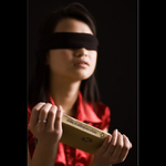 Dívka se stříbrnýma očima