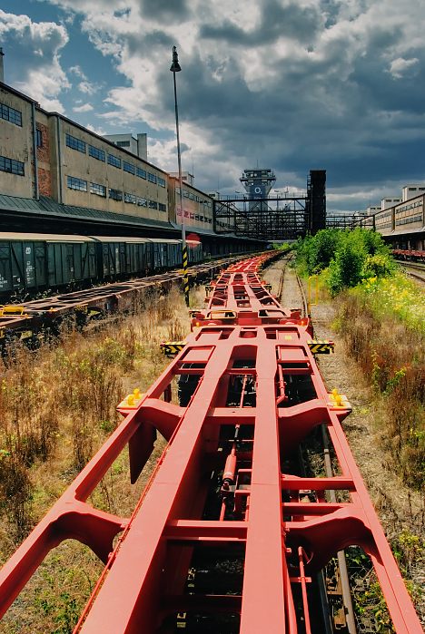 Nakladové nádraží