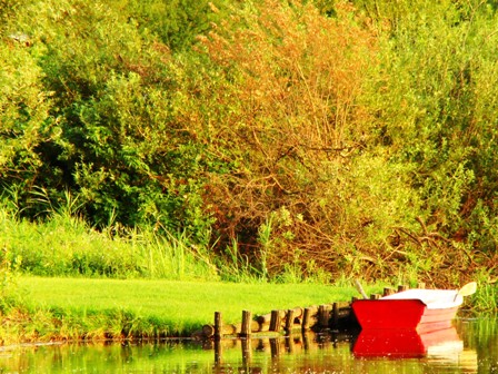 red boat