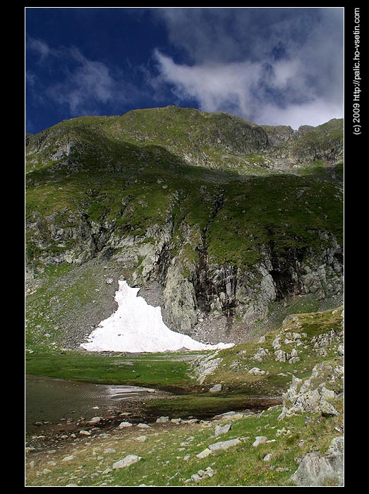 Po sněhu to na Moldoveanu (2544 m) nešlo...