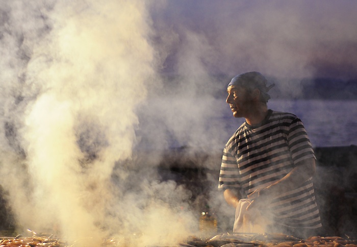 za súmraku na móle