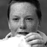 pihatej kluk s cukrovou vatou