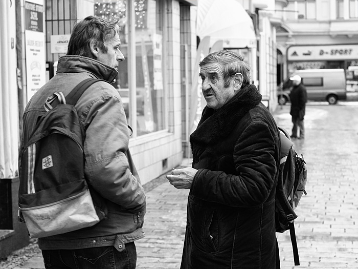 baťůžkáři v debatě