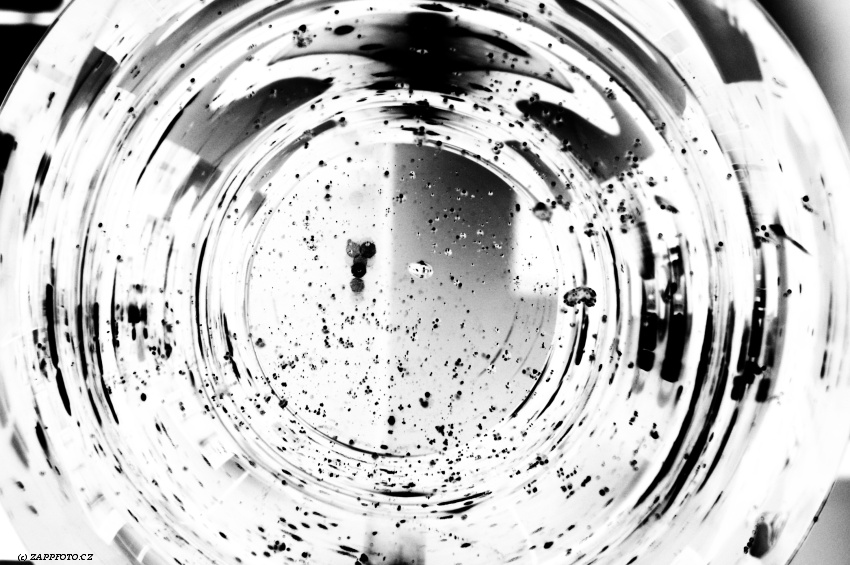 Jarní únava skleněných kapek