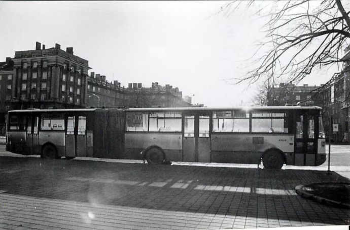 autobus 670 pixelů