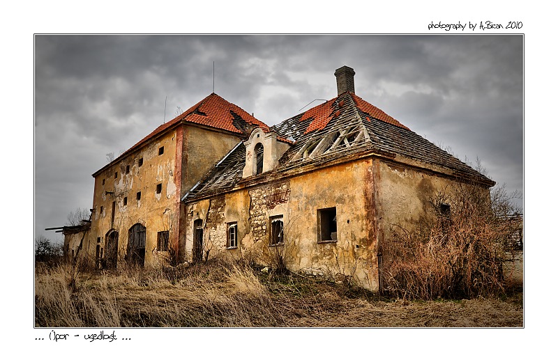 ... Úpor - usedlost ...