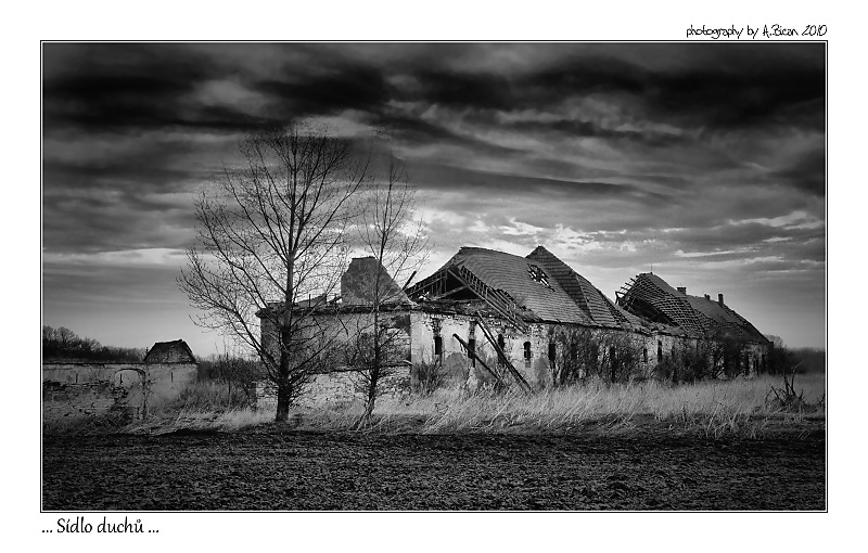 ... Sídlo duchů ...