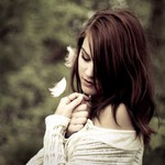 Každý jsme anděl s 1 křídlem, abychom mohli vzlétnout musíme se obejmout.