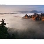 Mlhavé ráno na Bastei