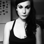 U lednice dítě stálo