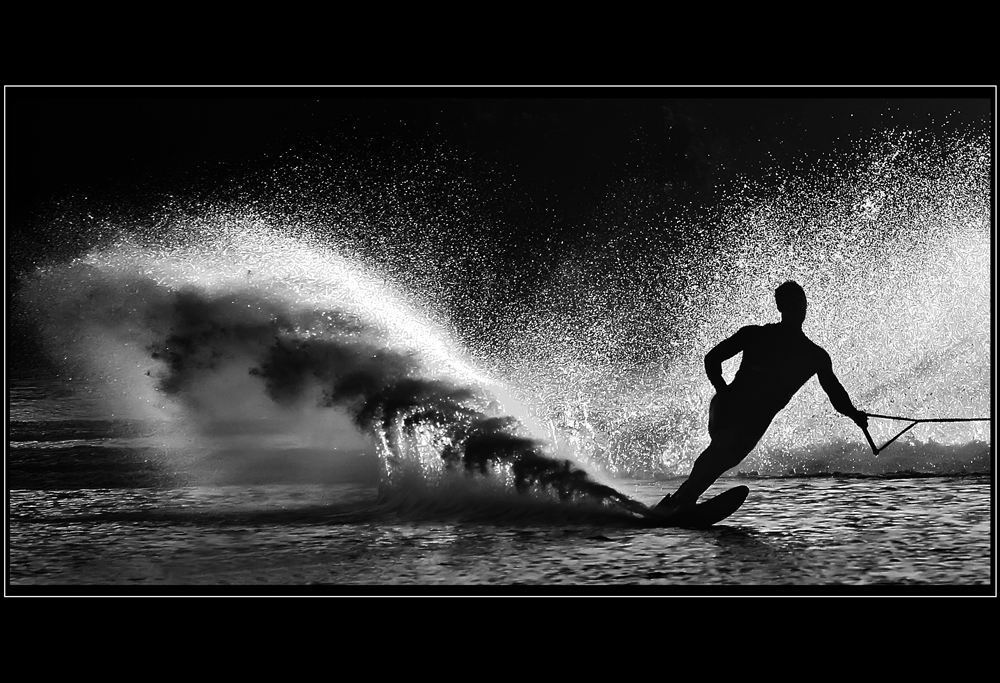 Slnko svieti, voda láka...