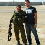 ..tam za plotem je gaza..