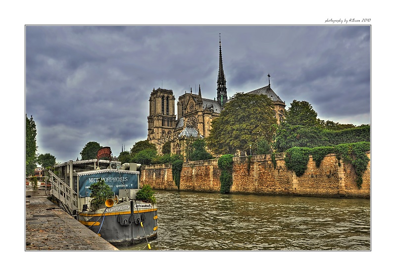 ... Notre Dame (HDR) ...
