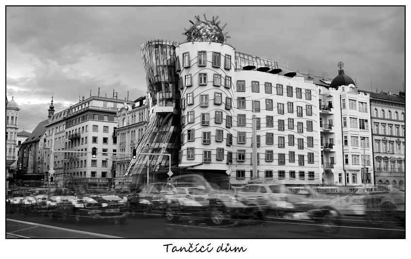 Tančící dům