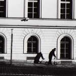 stíny a koloběžka