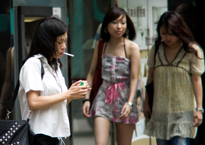 street smoking