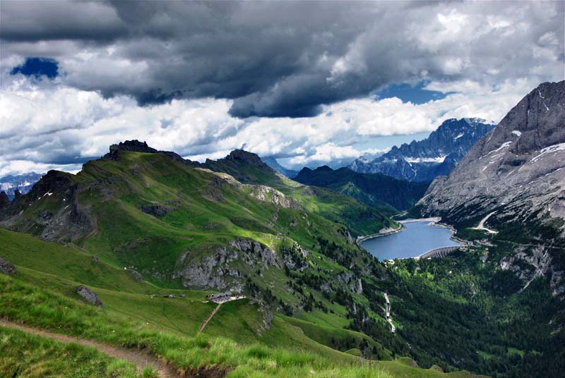 Dolomity