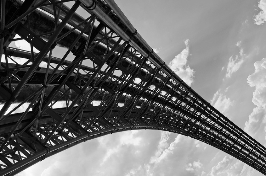 - nahoru po schodišti dolu -