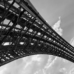 - nahoru po schodišti dolu -