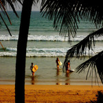 C'mon girls.. Let's go surf