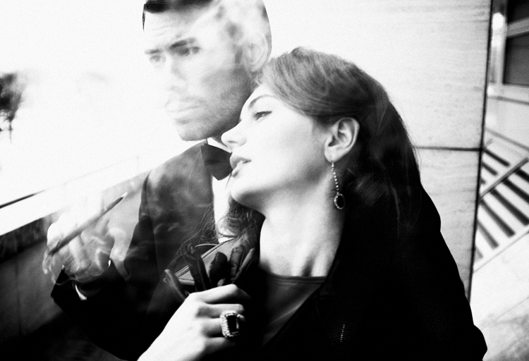 Zítřek nikdy neumírá