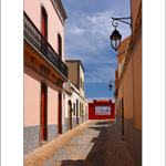 V uličkách (tiché poledne)