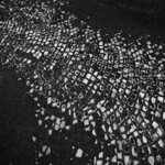 ... s asfaltovou polevou