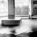 Útočište pod chabým  prístreškom