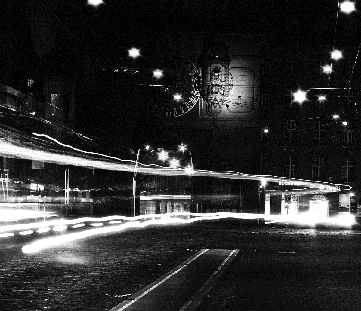 Trolejbus před Zytglogge