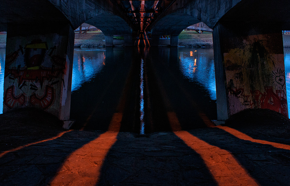 podmostí