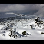 jarní krajina před bouří