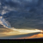 nad spálenou zemí se drak vrací k hoře