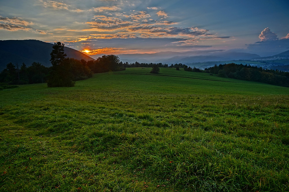 večer na Banskou bystricou