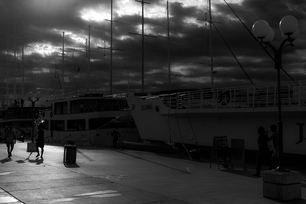 v trogirskom prístave