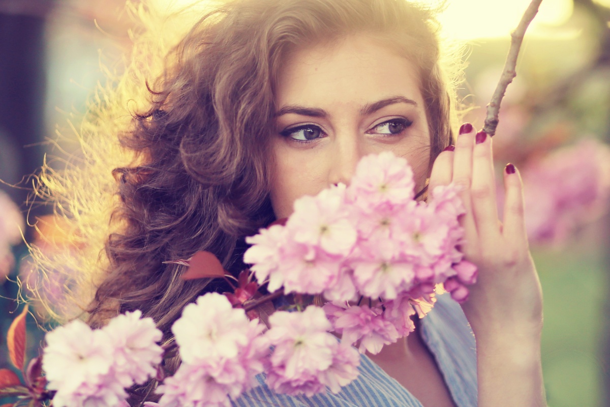 Vona rozkvitnutej ceresne... :)