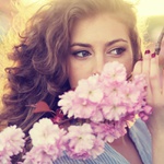 Vona rozkvitnutej ceresne... :)