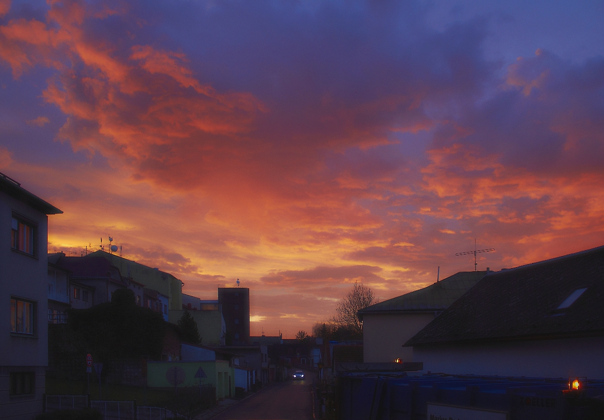 Červánky nad městam