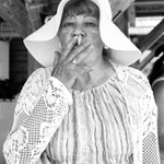 momentka s cigaretkou