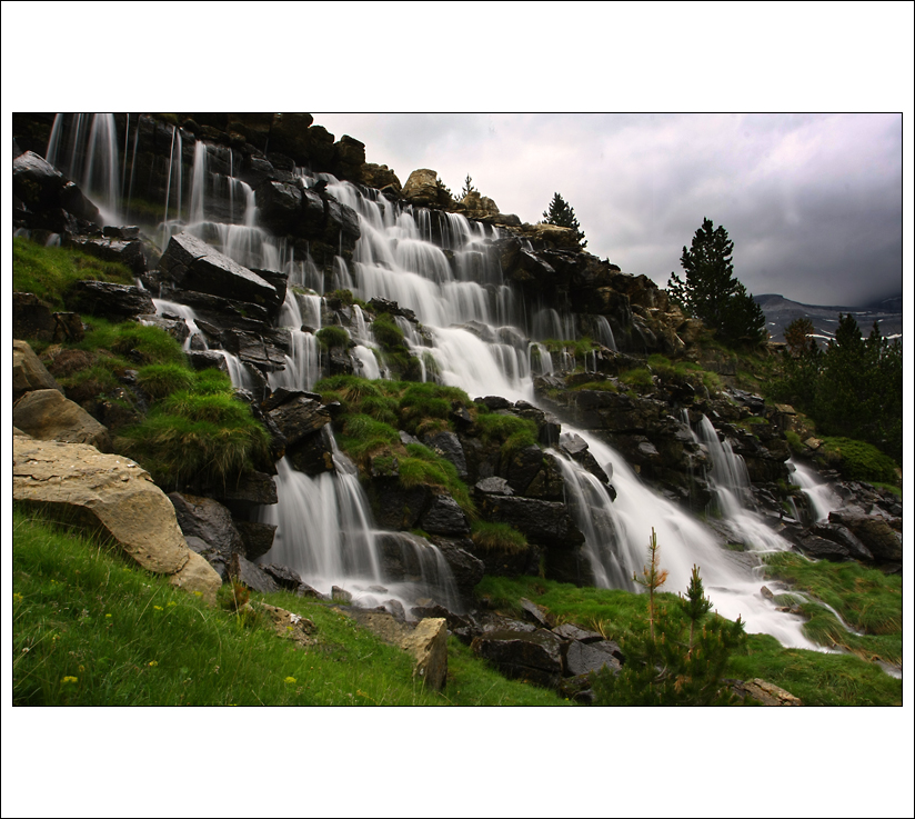 V Pyrenejích II