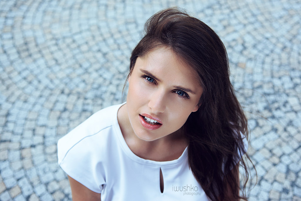 Simona