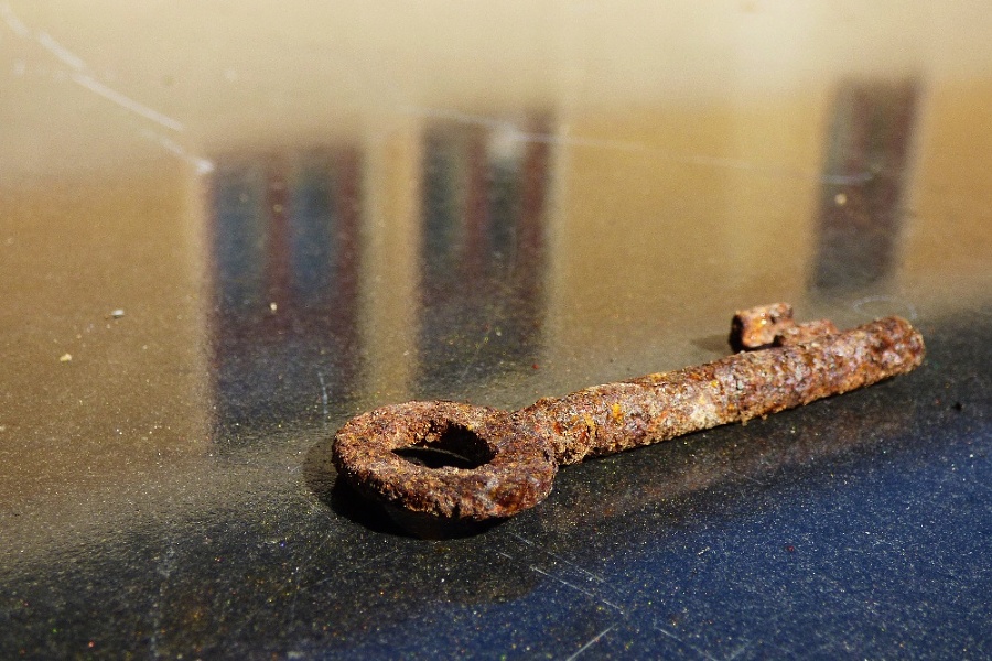 ...a do zámku nepasuje viac môj kľúč...