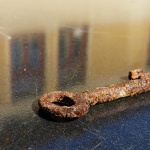 ...a do zámku nepasuje viac môj kľúč...