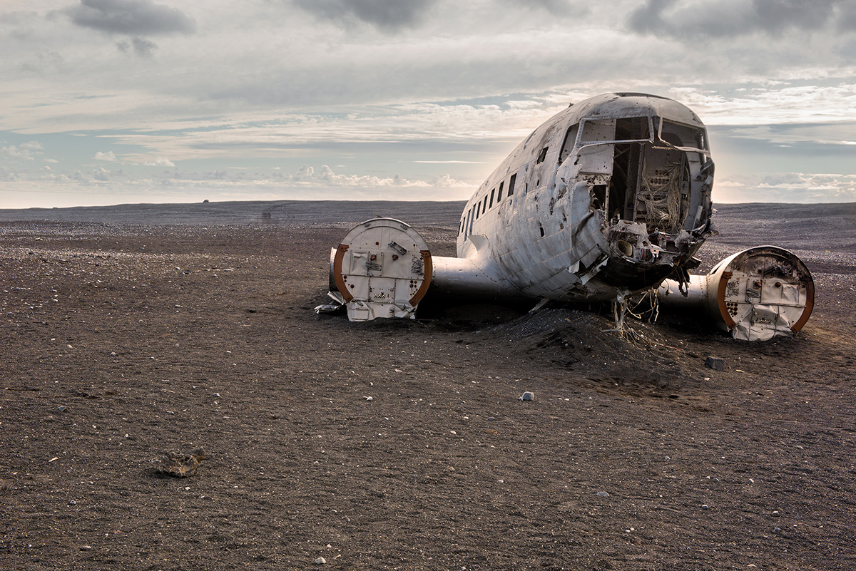 ..opuštěný DC-3 poklad na pláži Sólheimasandur..