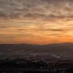 západ slunce nad Ještědem