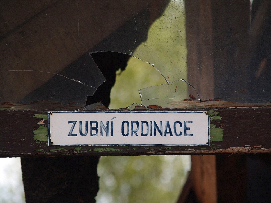 I nedávná historie pomalu mizí...