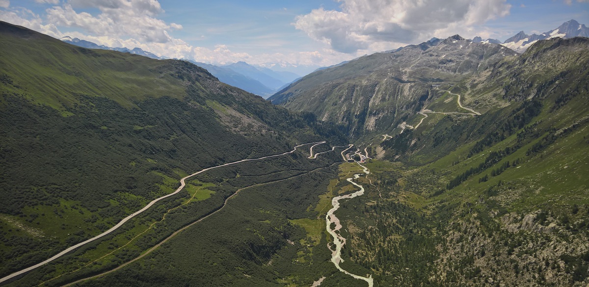 Z Grimselpass na Furkapass