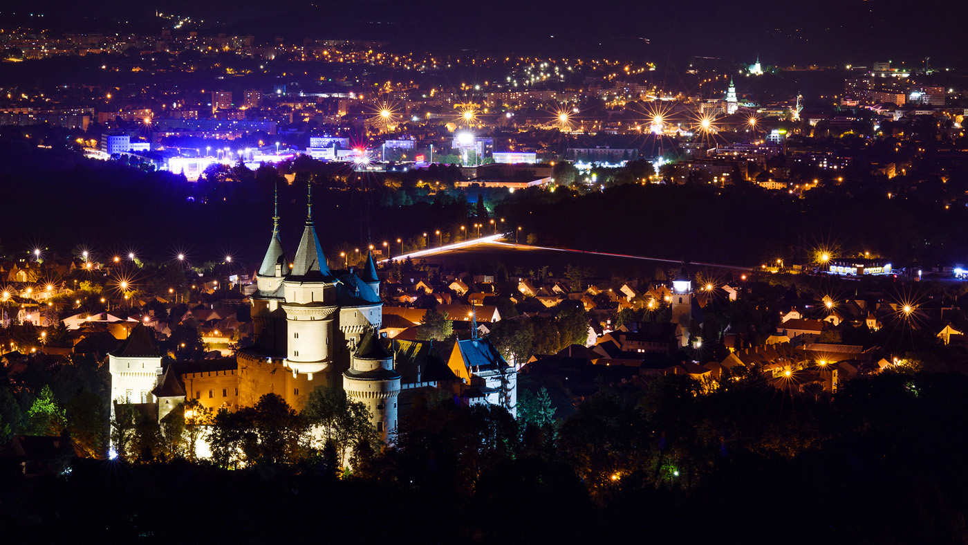 V noci nad Bojnicami