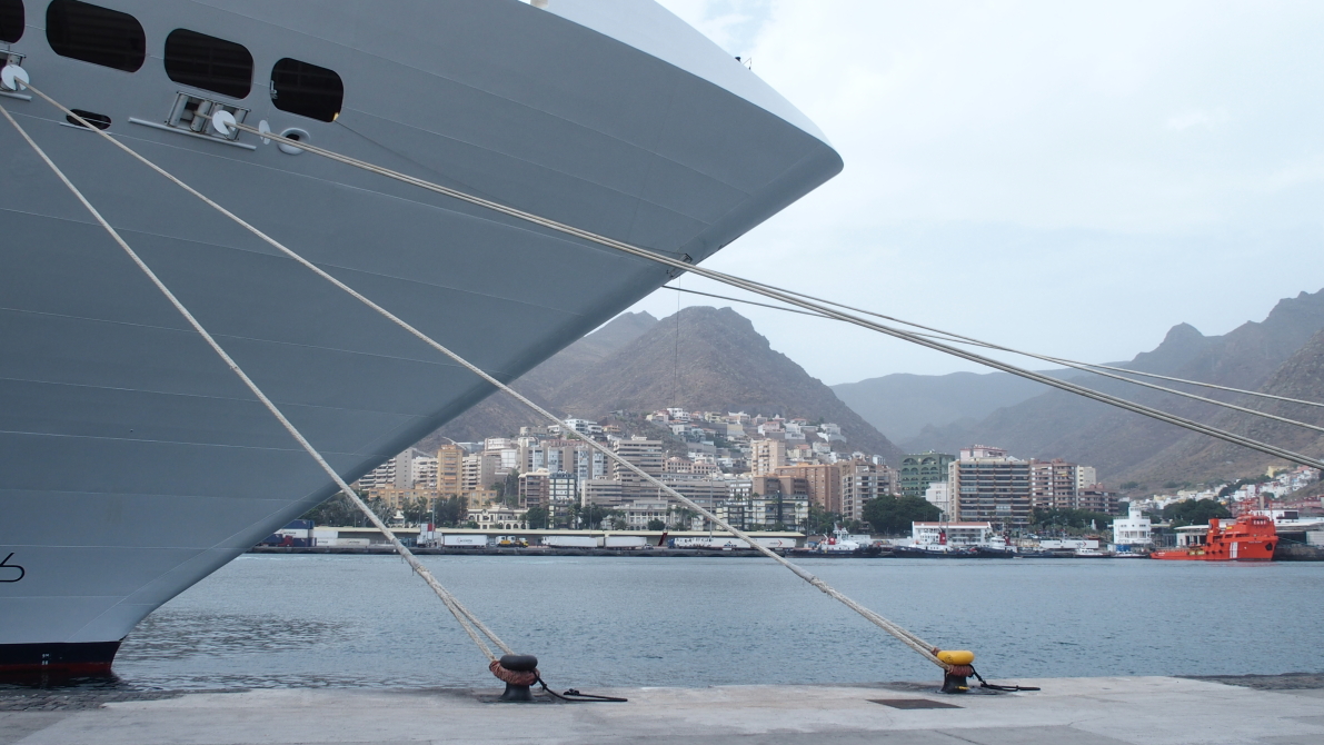 Santa Cruz de Tenerife lodí i za lodí