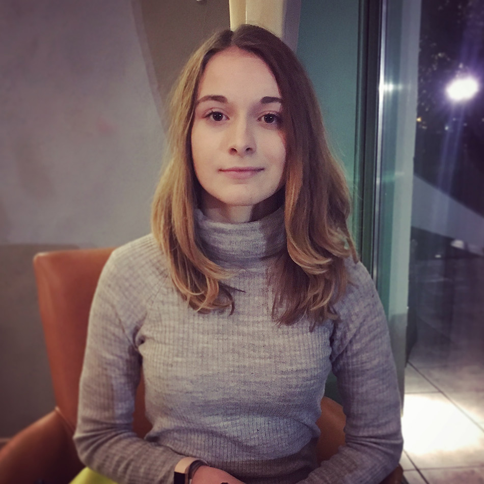 Sakra, to to letí ...!   :)