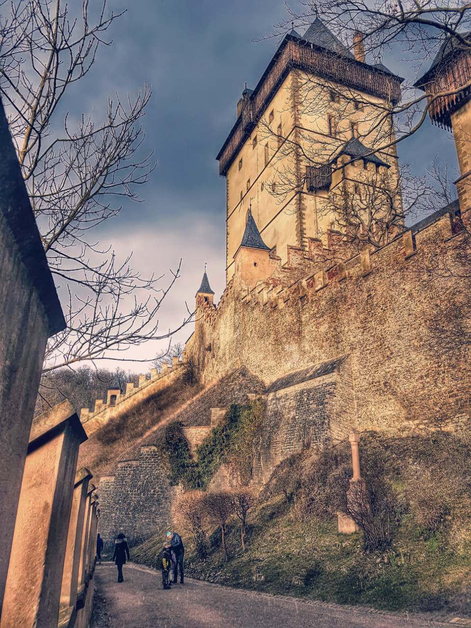 Oblačno